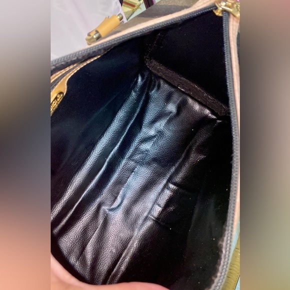 Fendi Hand Bag Brown/ great condition - Picture 8 of 13